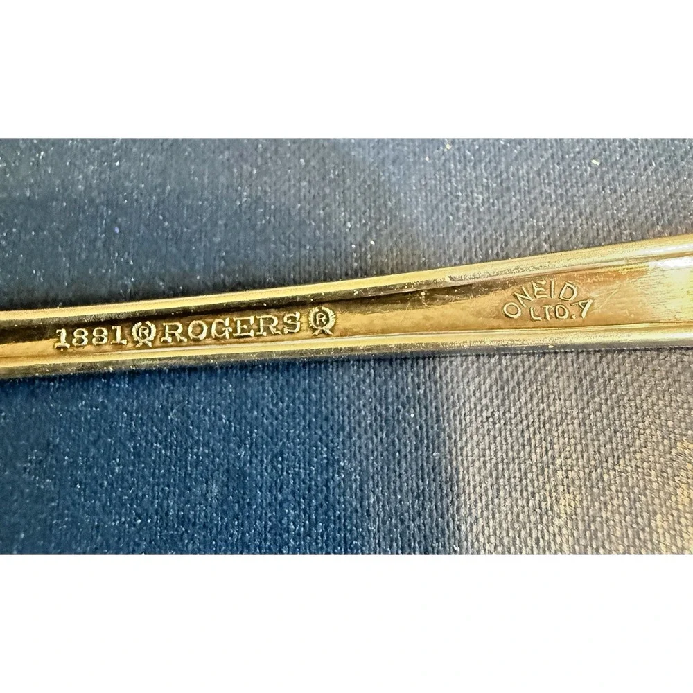 Vintage 1940 Pierced Bonbon Spoon Oneida Milady Community Silver Plate 5